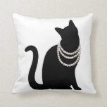 COUSSIN 黒猫と宝石　クッション<br><div class="desc">黒猫の自然な愛らしさを描いたデザインです。 真珠のネックレスが黒猫の高貴さと愛らしさを引立てています。</div>