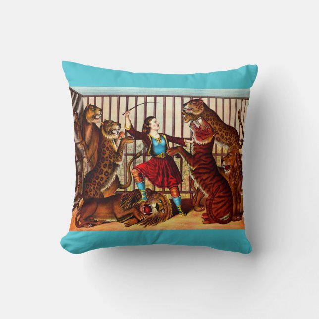 Coussin 1874 La Reine Lion (Recto)