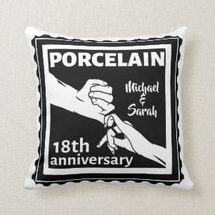 Coussin 18e anniversaire mariage porcelaine traditionnelle