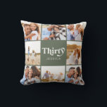 Coussin 30ème sauge vert multi photo anniversaire pillow<br><div class="desc">Célébrez votre 30e anniversaire en style avec ce modèle vert sauge 30e anniversaire. Un design moderne avec texte de script et graphismes en gras. Partie d'une collection.</div>