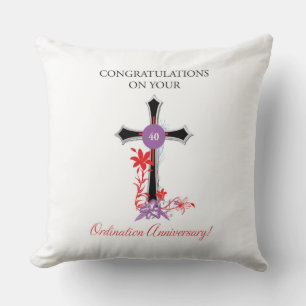 Coussin 40e anniversaire de l'Ordination du prêtre Croix n