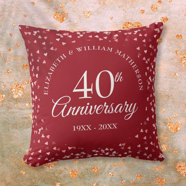 Coussin 40e Anniversaire de Mariage Cœurs de Rubis Confett (40th Wedding Anniversary Ruby Hearts Confetti Throw Pillow)