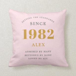 Coussin 40e anniversaire Nom 1982 Rose Grey Elegant Chic