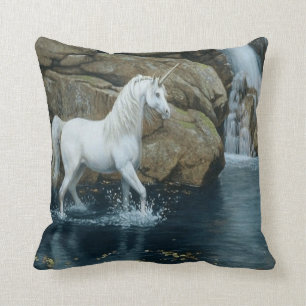 Coussin #4-Unicorn et cascade