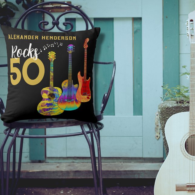 Coussin 50e anniversaire Funky Guitar Musique pour lui (Custom Rocks 50 cool funky guitar black and gold 50th  birthday pillow)