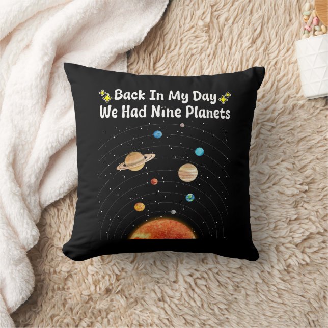 Coussin A Mon Époque, Nous Avions Neuf Planètes Pluton Ast (Couverture)