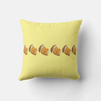 Coussin à motif de pâte de fromage.