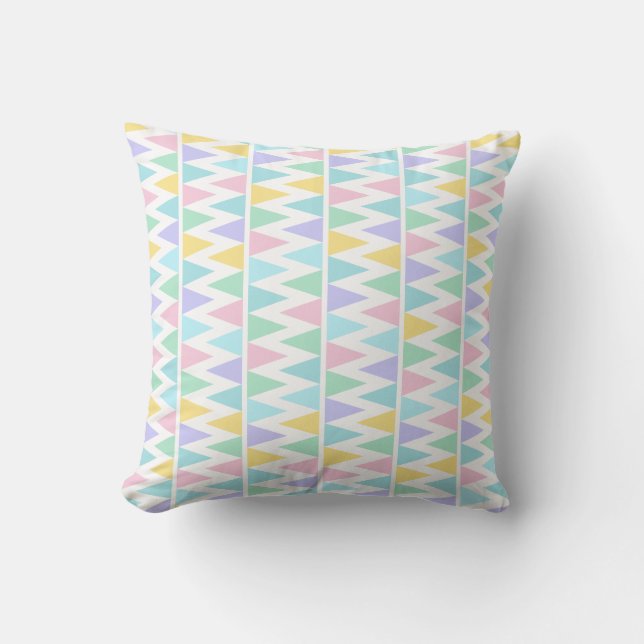 Coussin à motifs pastel triangles à faisceau (Recto)