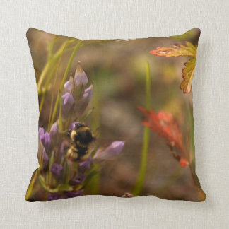 Coussin Abeille de jardin ; Aucun texte