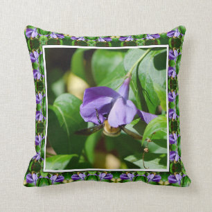 Coussin Abeille occupée