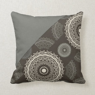 Coussin Abrégé sur cercles de Taupe de gris argenté