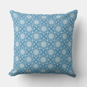 Coussin Abstrait motif floral ouvert en col bleu clair