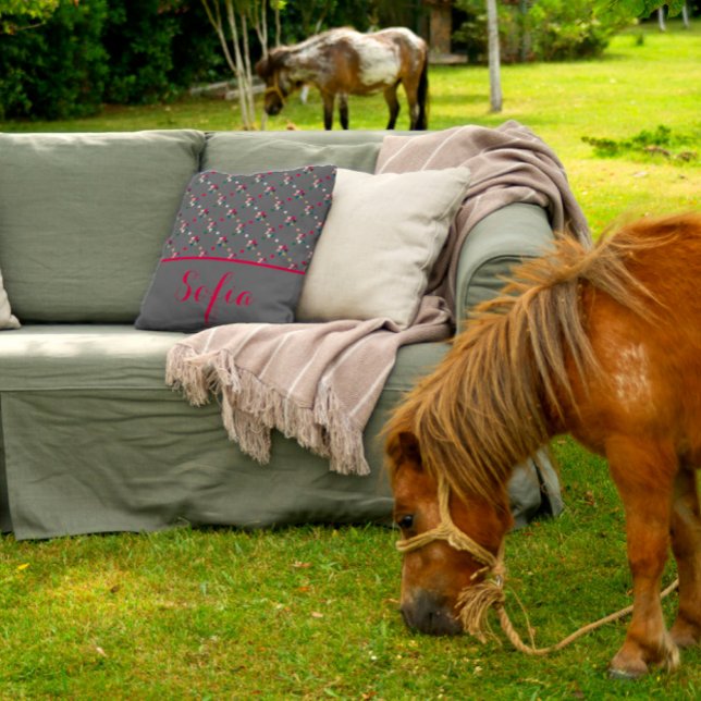 Coussin Abstrait triangle nom du motif lancer gris oreille (Créateur téléchargé)