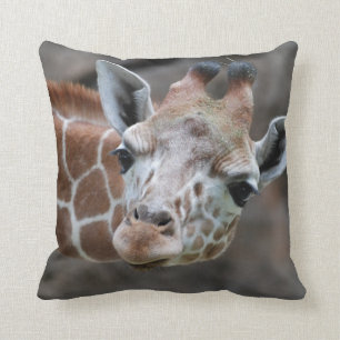 Coussin adorable de girafe