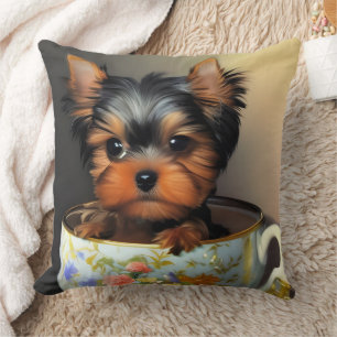 Coussin Adorable Yorkie Dans Une Teacup Peinture Numérique