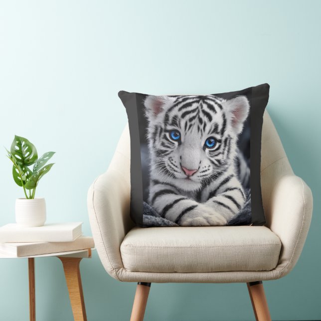 Coussin Affiche de faune de jeune tigre blanc mignon aux y (Chaise)