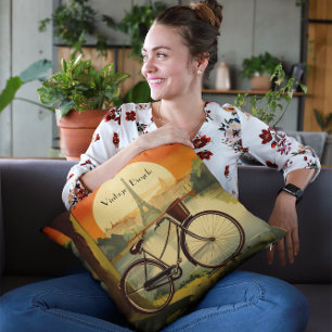 Coussin Affiche de voyage à vélo, Paris personnalisable