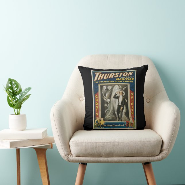 Coussin Affiche Magique Vintage, Thurston, Le Grand Magici (Chaise)