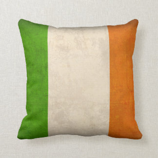 Coussin affligé par drapeau de l'Irlande -