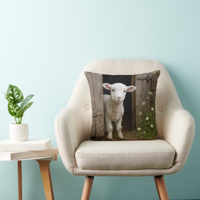Coussin Agneau printanier debout dans l'encadrement de la  (Chaise)