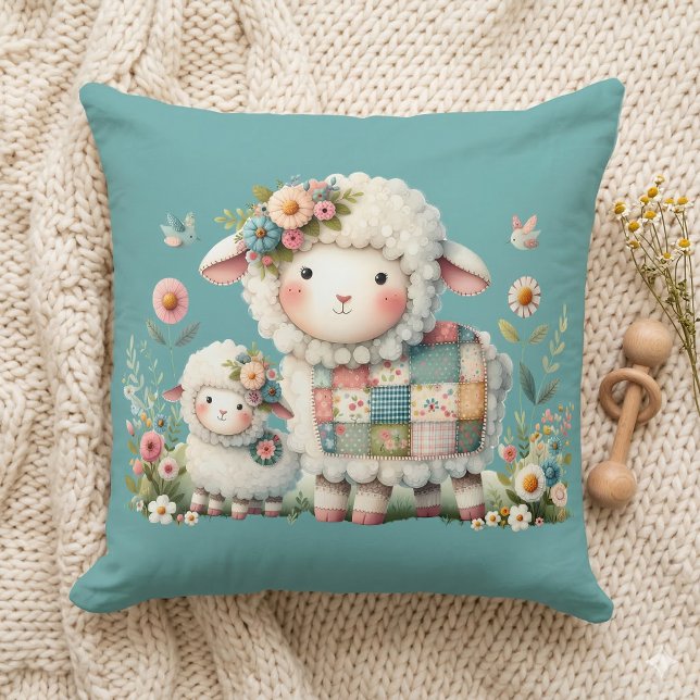 Coussin Agneaux Mignons avec Accents Floraux et Patchwork (Cute Lambs with Floral and Patchwork Accents Throw Pillow Mockup A)