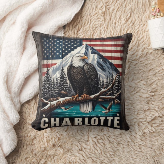 Coussin Aigle à tête blanche perché sur une branche avec d (Couverture)