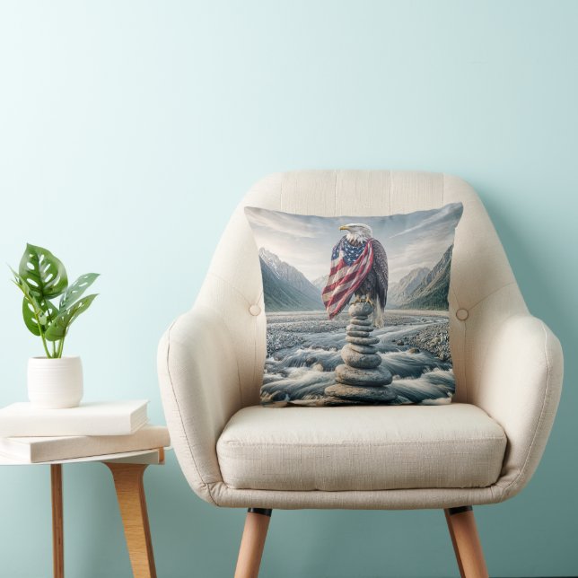 Coussin Aigle de Bald avec drapeau américain sur un Caire (Chaise)