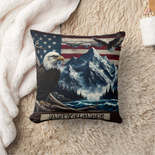 Coussin Aigle majestueux au-dessus des montagnes et des va