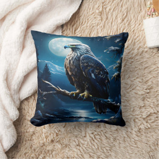 Coussin Aigle perché sur la branche sous plein clair de lu