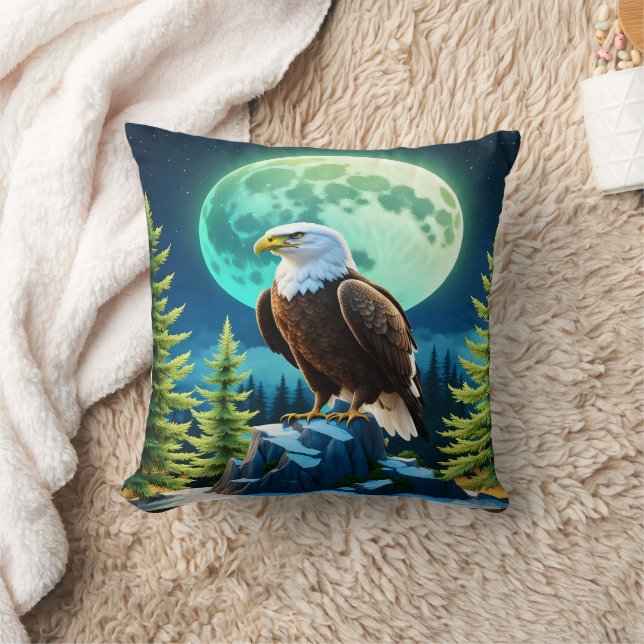 Coussin Aigle perché sur rocher sous Pleine lune (Couverture)