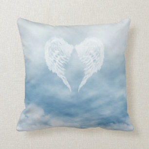 Coussin Ailes d'ange en ciel bleu nuageux