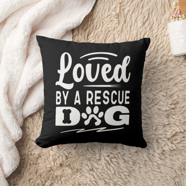 Coussin Aimé Par Un Chien Secourt Animaux Animaux Animaux  (Couverture)
