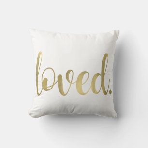 Coussin Aimé. Typographie de script moderne tendance Type
