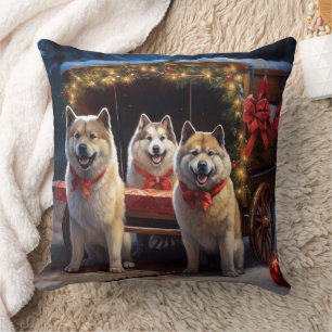 Coussin Akita Snowy Sleigh Ride Décor de Noël