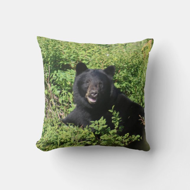 Coussin Alaska - Ours noir dans les buissons de baies (Recto)