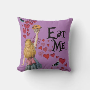 Coussin Alice au pays des merveilles me mangent petit pain