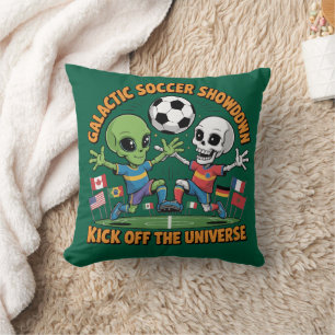Coussin Alien contre Skeleton Galactic Soccer Showdown D
