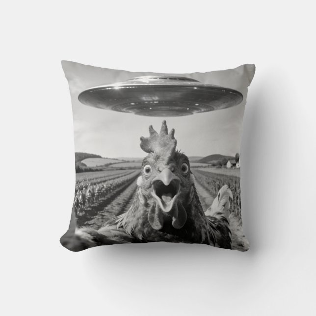 Coussin Alien UFO Chicken Art Abduction SciFi Humor (Recto)