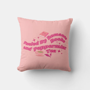 Coussin Alimenté par les romans d'amour et le thé à la men