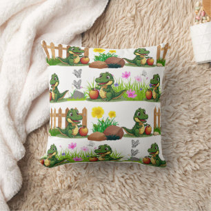 Coussin Alligator avec une pomme dans le jardin