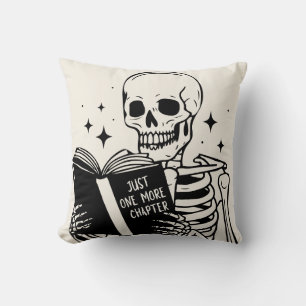 Coussin Amateur de livres juste un chapitre de plus squele