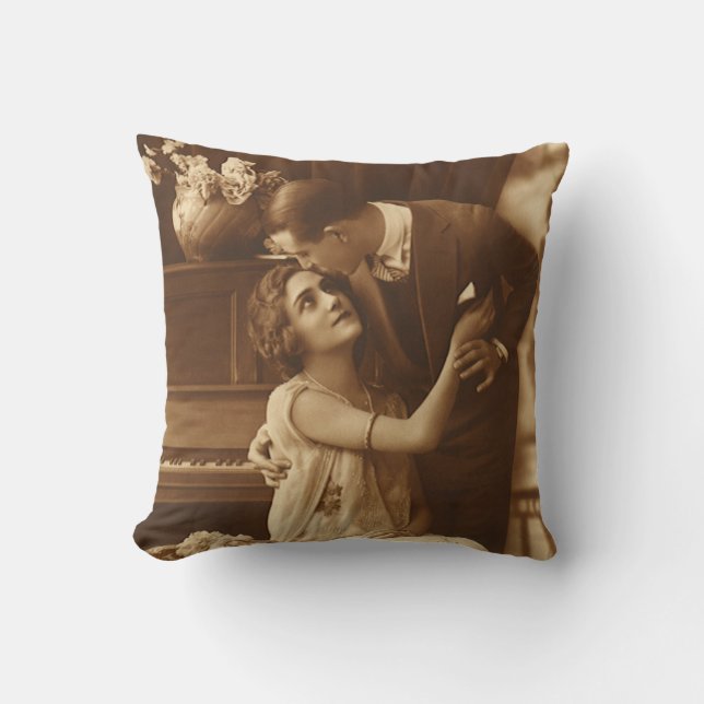 Coussin Amateurs de Vintage, Amour Romantique Musique Roma (Recto)