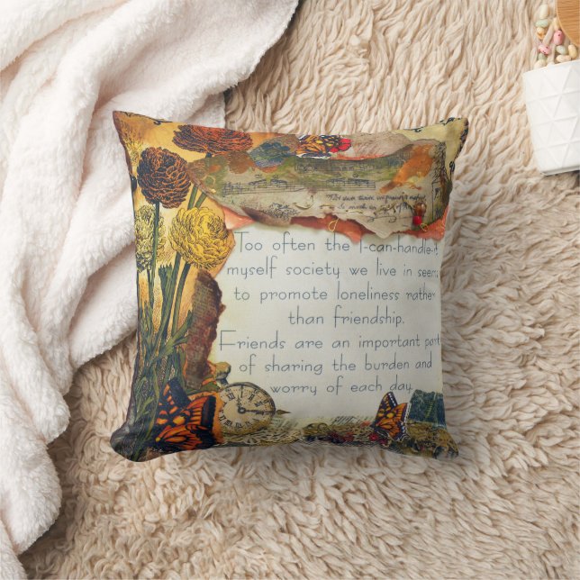 Coussin Amitié Fleurs Médias Mixtes Papillons Collage (Couverture)