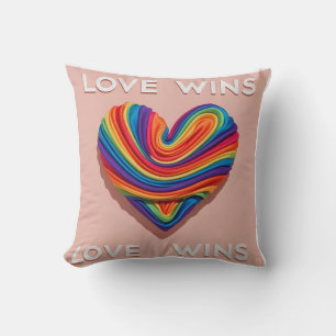 Coussin Amour arc-en-ciel : support de la fierté