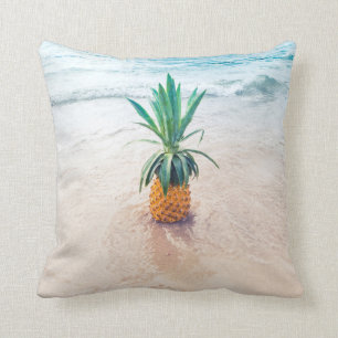 Coussin Ananas sur la plage le matin