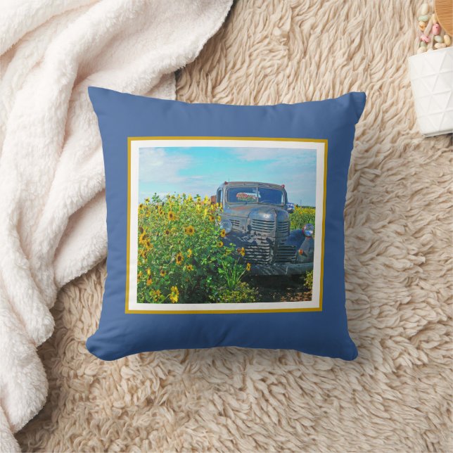 COUSSIN "ANCIEN CAMION DANS LE CHAMP DES SOUFFRES" (Couverture)