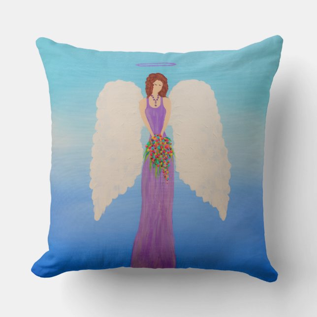 Coussin Ange en robe violette tenant un bouquet printanier (Recto)