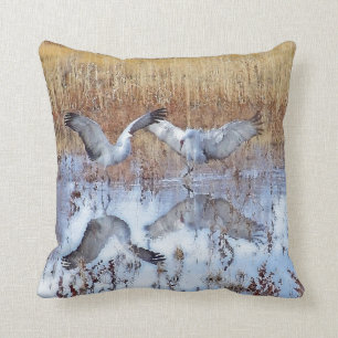 Coussin animal de faune d'oiseaux de grues de