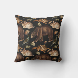 Coussin Animaux de la forêt fantaisistes motif floral