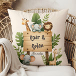 Coussin Animaux de la Jungle<br><div class="desc">Ajoutez une touche de fantaisie et de charme personnalisé à votre décor maison avec notre Aquarelle Personnalisée Safari Animaux Jetez l'Oreiller! Ce coussin ravissant présente des illustrations d'aquarelles enchanteresses d'animaux de safari, chacun débordant de caractère et de personnalité. Des lions majestueux aux éléphants ludiques, chaque détail est minutieusement restitué dans...</div>